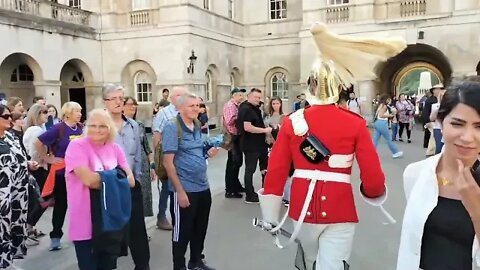 Make way for the the king's guard #horseguardsparade