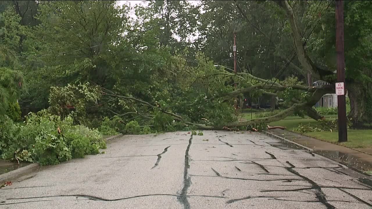 Thousands still without power after Wednesday's storm