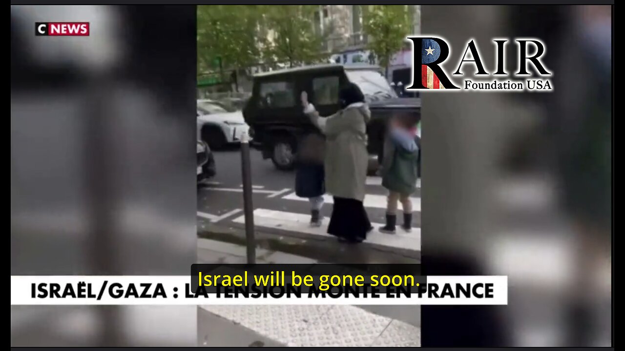 Muslim woman taunts Jews in France