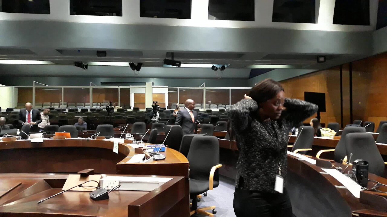 SOUTH AFRICA - Johannesburg - Bantu Holomisa at PIC (videos) (93D)