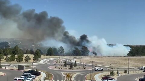 VIDEO: Wildfire burning near I-25 and Interquest Parkway in Colorado Springs