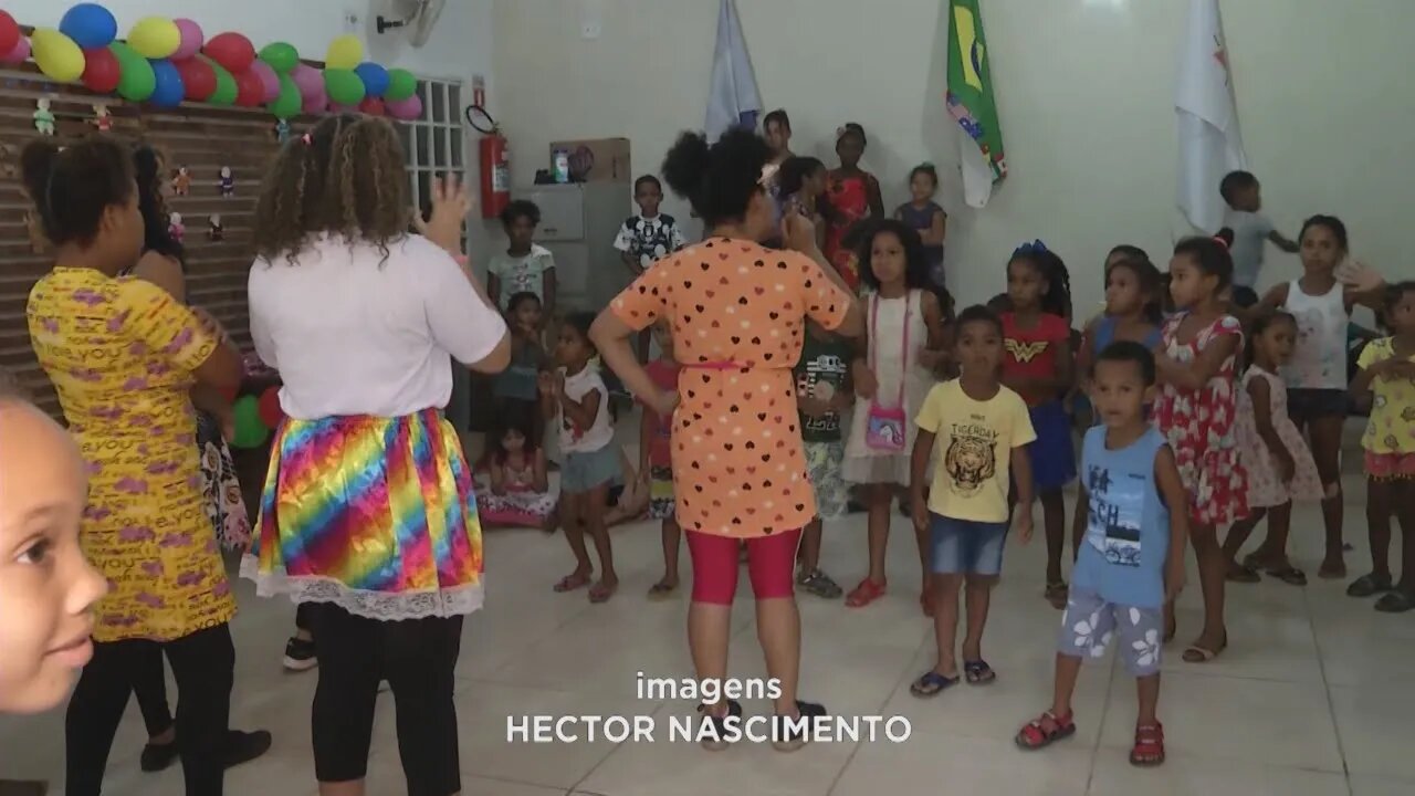 Voluntários promovem evento em comemoração ao dia das crianças em Gov. Valadares