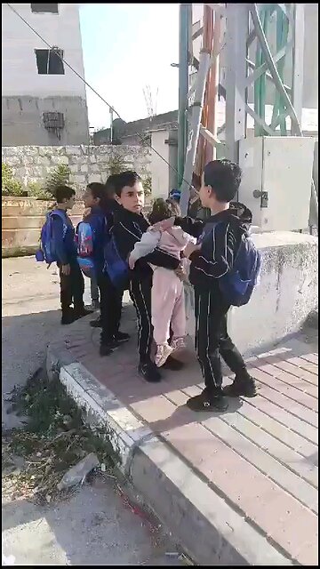 Israeli occupation military blocked schoolchildren from reaching Haj Ziad Jaber School in Hebron⏬dsp