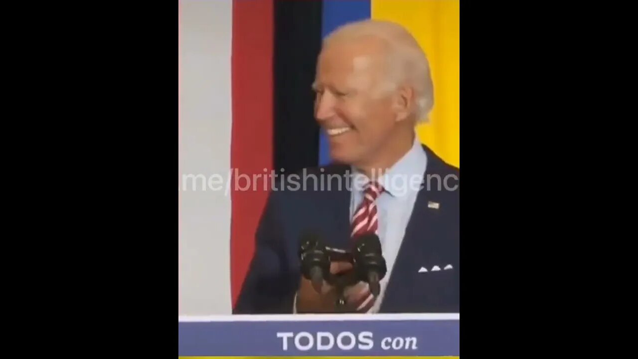 🔥 Рінгтон на телефоні Байдена "Червона калина". 🔥 Ringtone on Biden's phone "Chervona viburnum"