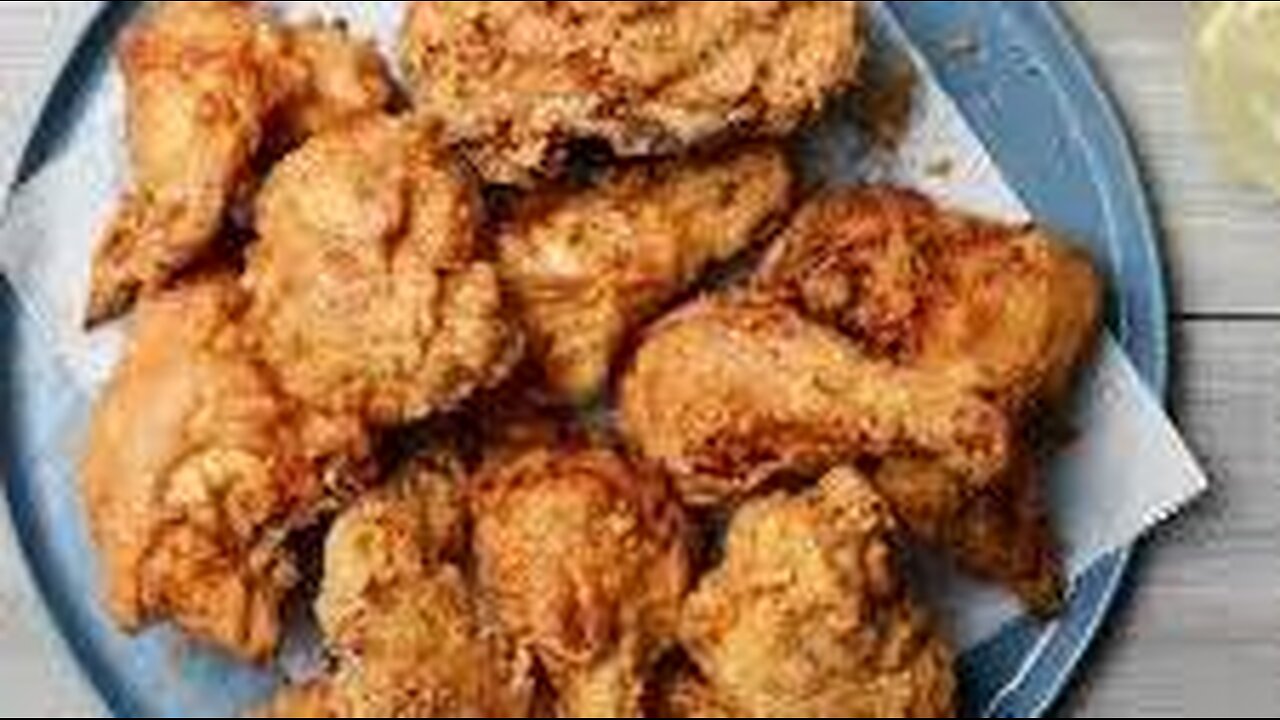 Fried chicken is the best is way to go after some long day #chickenworldwide #bestchicken