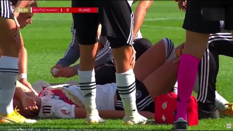 #ncaawomensoccer #nwslinjuries #womensoccerhighlights Injuries Requiring Treatment on the Pitch