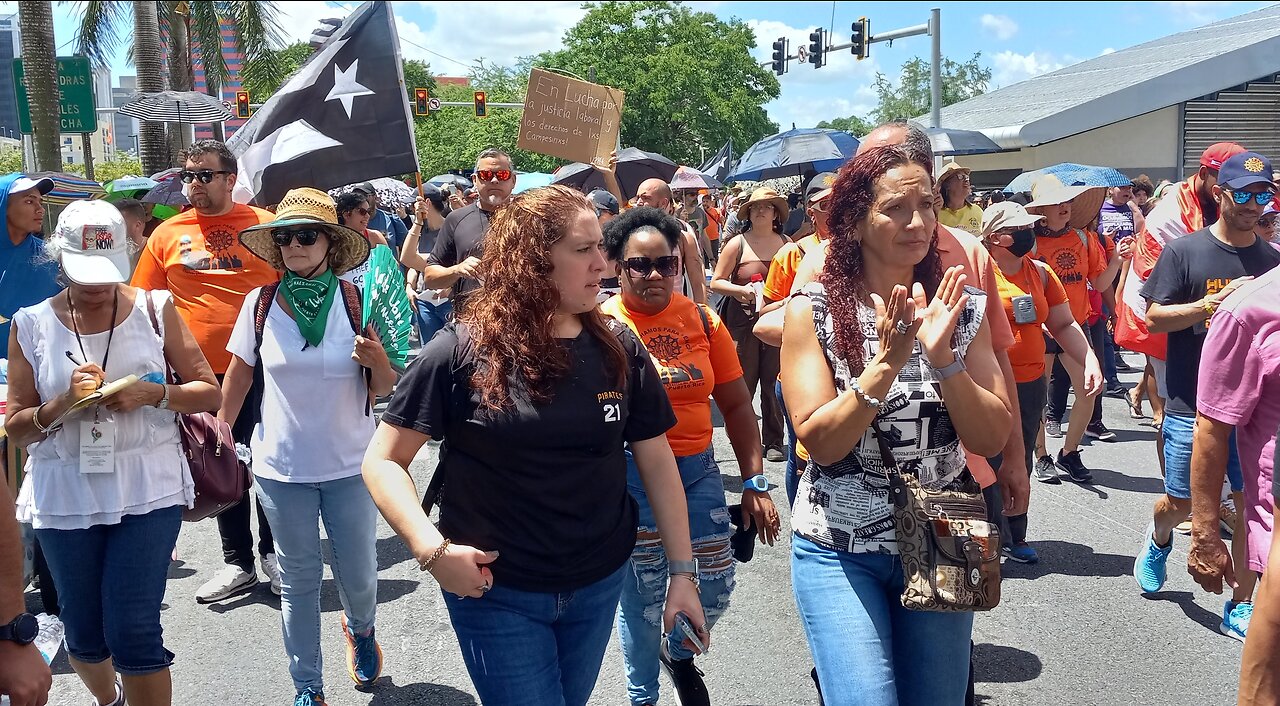 ¡Boricuas marchan por nuestra libertad!