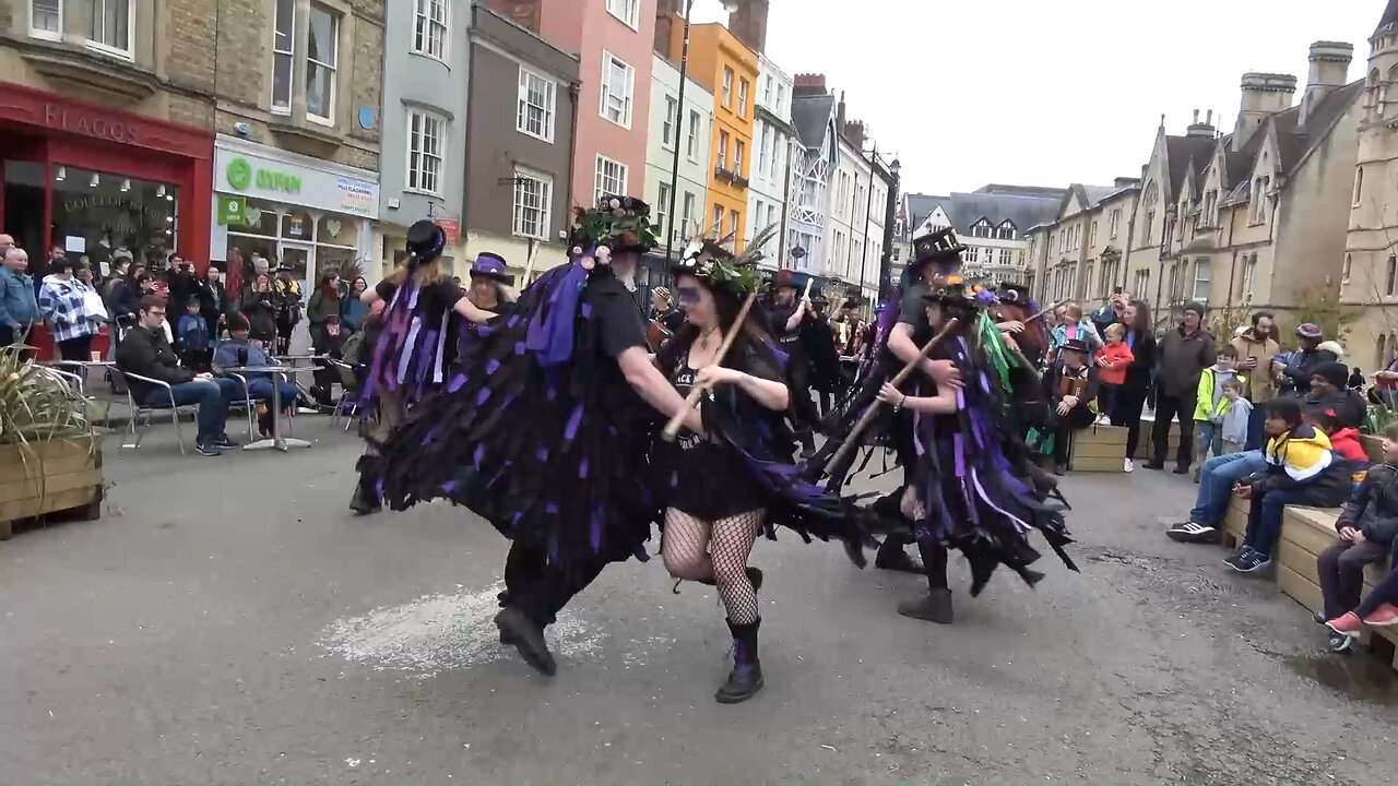 Black Swan Border Morris - Cuckoo's Nest - Folk Weekend - Oxford - 2023