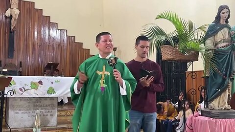 159-23_ PADRE LUIS TORO EN VIVO. ¿YA TIENES EL TRAJE DE FIESTA_ ESTAS PREPARADO?