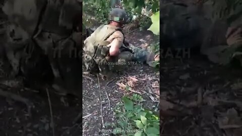 Russian troops capture Ukranian soldiers