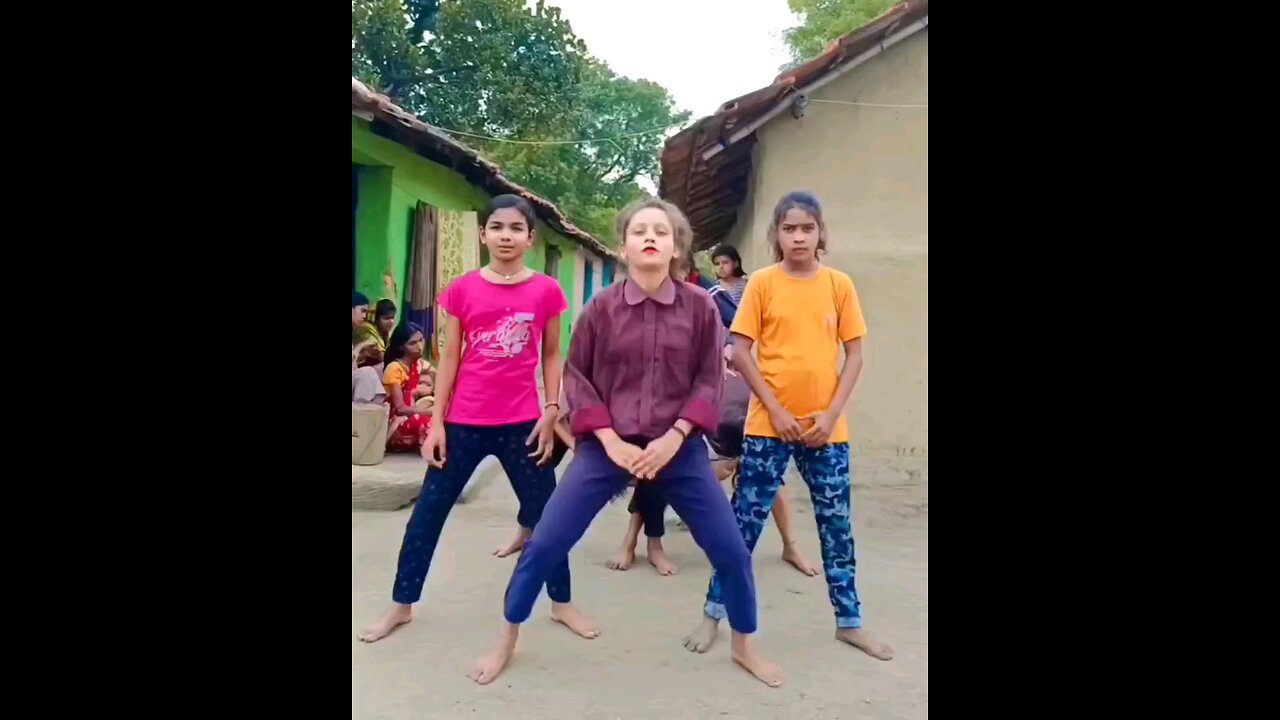 kids dancing