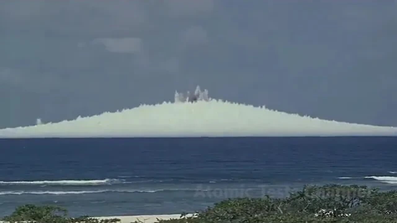 nuclear bomb detonated underwater Marshall Islands (1958)