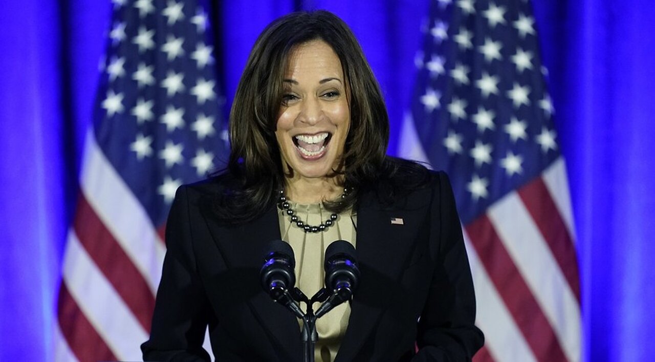 Former Indiana Coach Hysterically Mocks Kamala's Cringe Basketball Speech