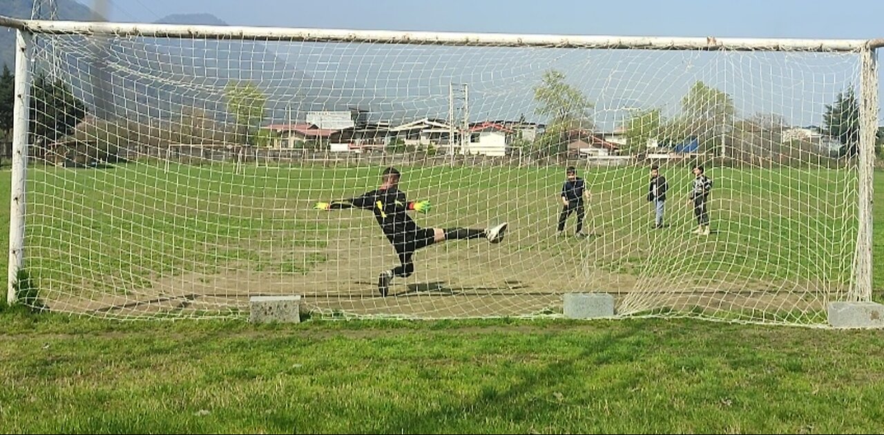 LOOK AT ME HABIBI 🧤⚽