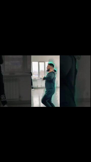 Самая Зажигательная Лезгинка (Парень и девушка красиво танцуют)