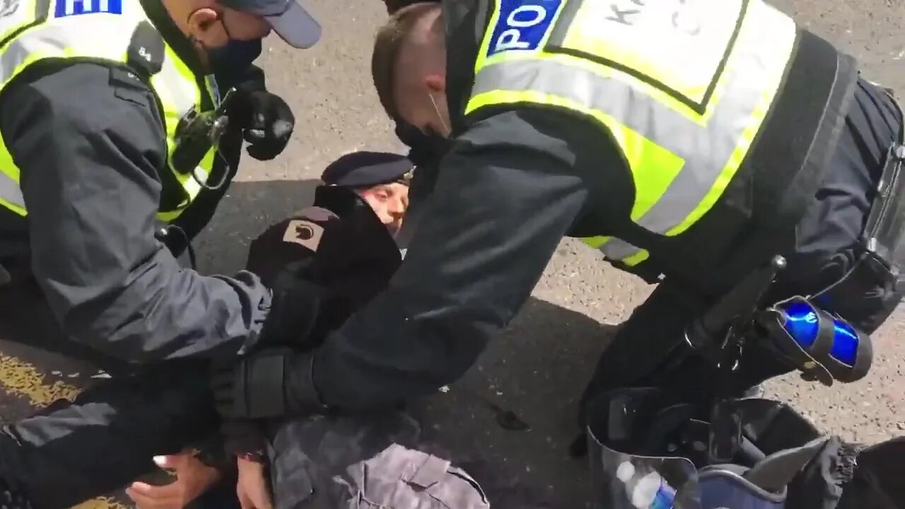 The Little Veteran. Nobby’s arrest