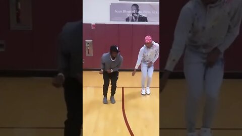 #jamorant hits the #griddy w/ #griddy