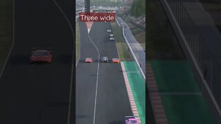 Bentley on three wide #bentley #ferrari #acc #gt3 #simdriver #gtworldchallenge #subscribe #threewide