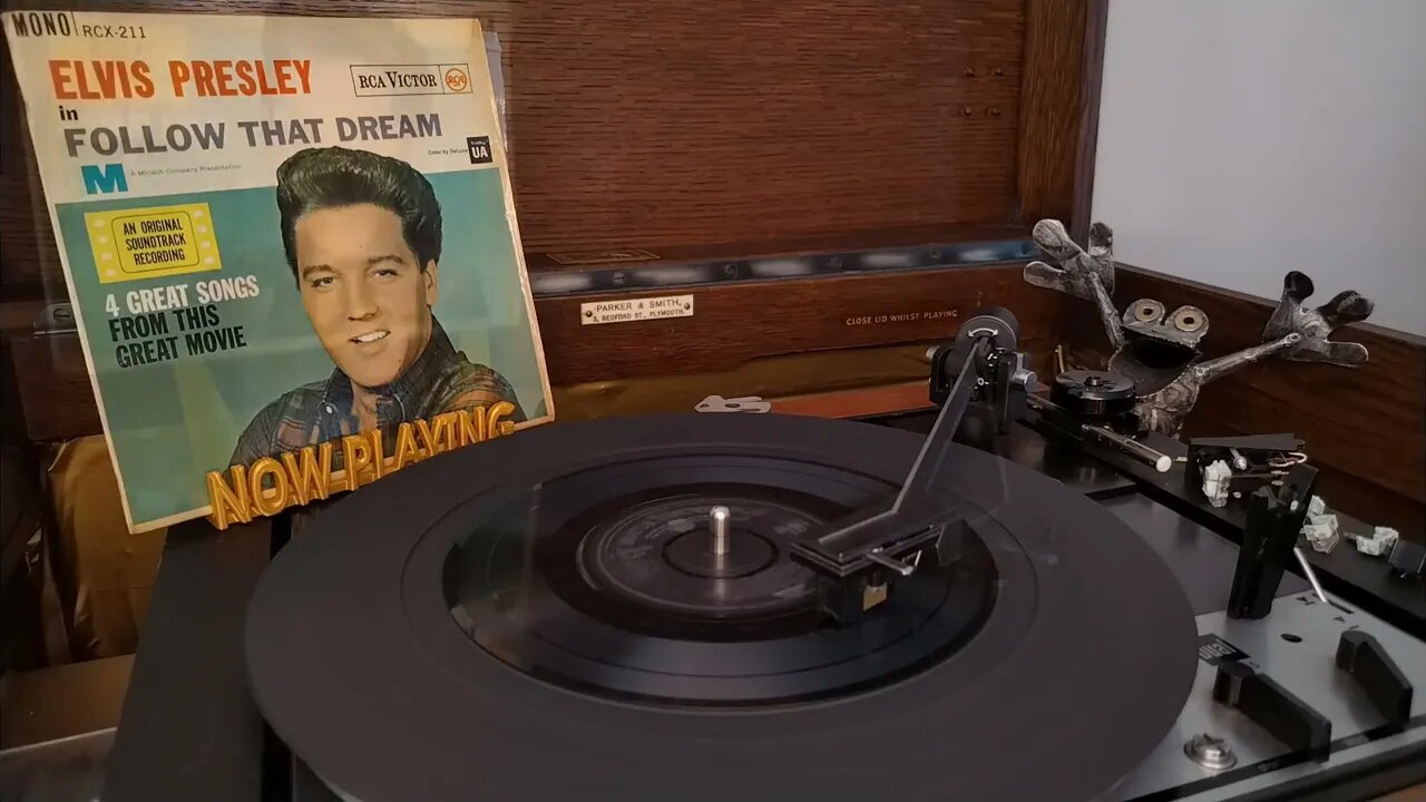 Follow That Dream EP ~ Elvis Presley ~ 1962 45rpm RCA Victor Vinyl Single ~ Dual 1215 Turntable