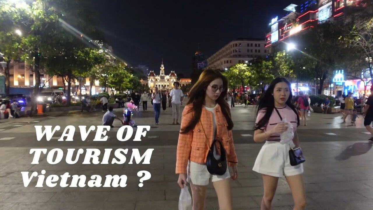 HUGE wave of Tourism coming December for VIETNAM ! ?