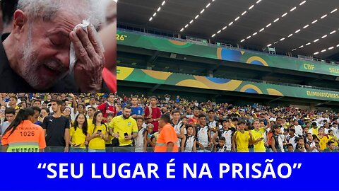 Veja o vídeo: Torcida faz homenagem à Lula em jogo do Brasil!