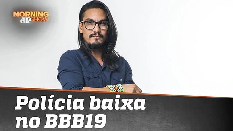 Polícia baixa no BBB19 e Vanderson, alvo de denúncias de abuso sexual, é eliminado