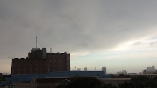 SOUTH AFRICA - Durban - Clouds gathering over the Durban CBD (Videos) (QRo)