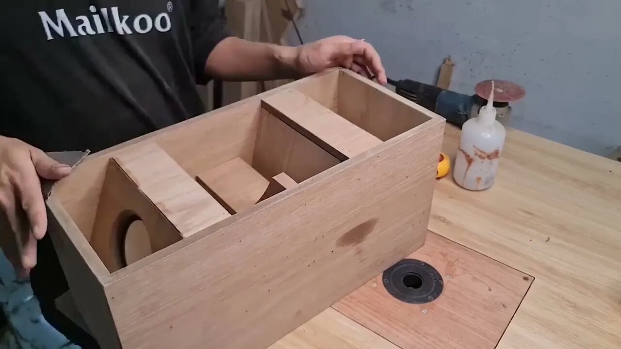 DIY-Wood Subwoofer Bluetooth Speaker