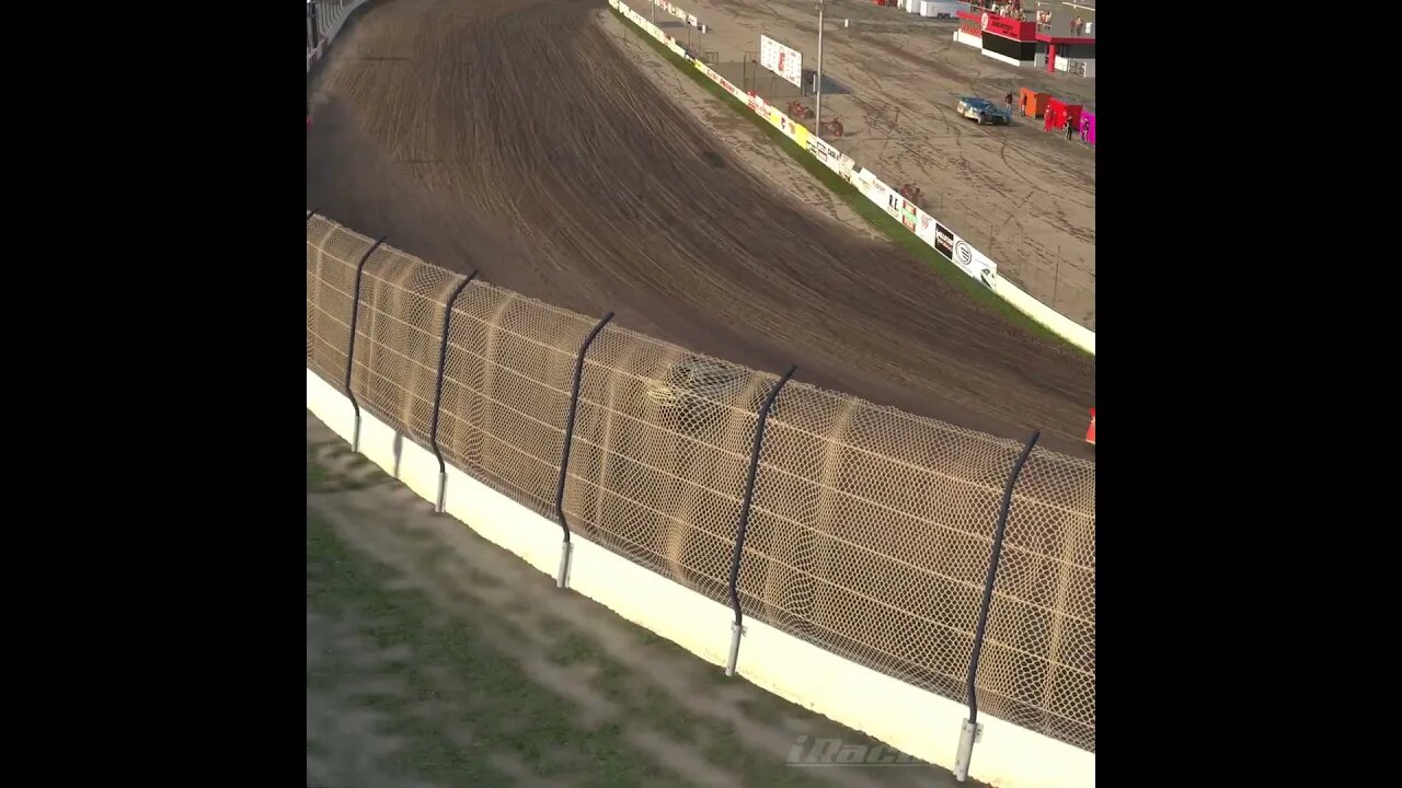 🏁 iRacing Dirt Crashes and Chaos: Three Wrecks and a Needle Threading! 🤯🏎️