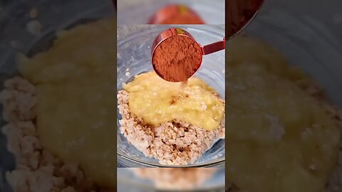 Make this delicious no bake dessert with oats, banana and cocoa