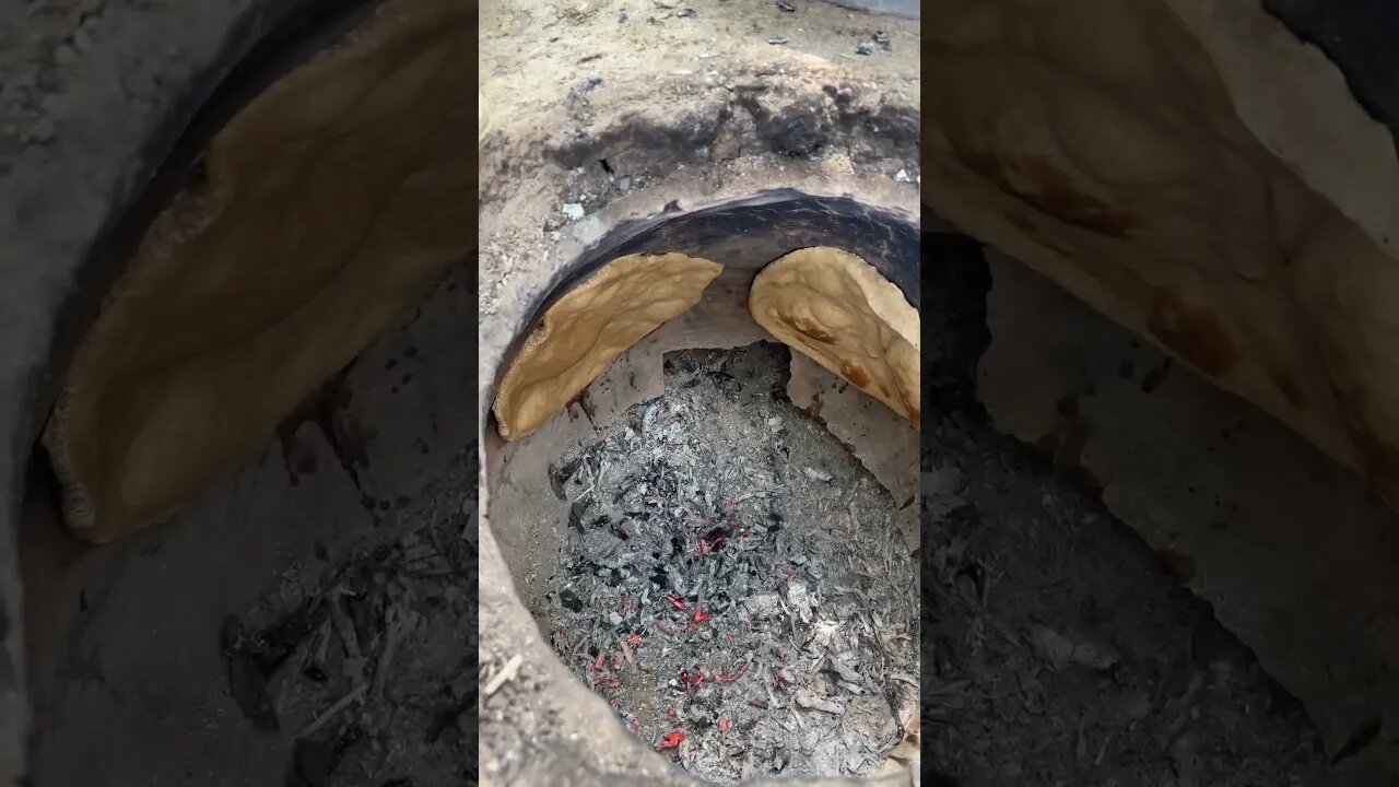 Tandoori Roti in Village homemade Oven #villagefood #tandoori #oven #homemade