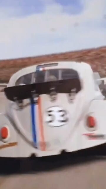 Lindsay Lohan or Kyle Zirkus 🧐