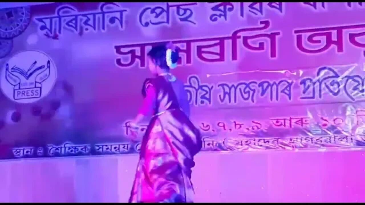 Ashwini represented the bangali nation by wearing the national costume of Bangalis