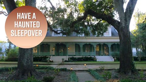 Creepy travel: Reserve a room at a haunted plantation