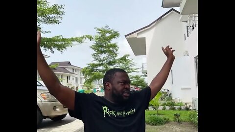 Buchi and Basketmouth react to Erica dress at the #AMVCA