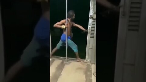 যখন বন্দে ভারত এক্সপ্রেসে মা দুর্গার সাথে জায়গা না পেয়ে লোকাল ট্রেনে মর্তে আসতে হয় অসুরকে #shorts