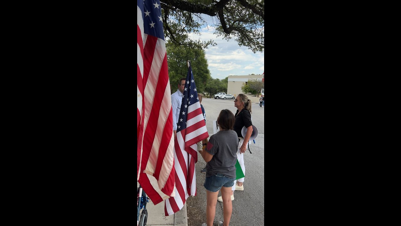 Invading military aged men come to USA for President Joe Bidens lies !!