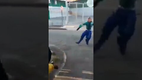 FOFÃO, O MÁSKARA, BEN10 E GOKU DANÇANDO NA CARRETA DA ALEGRIA, LIKE