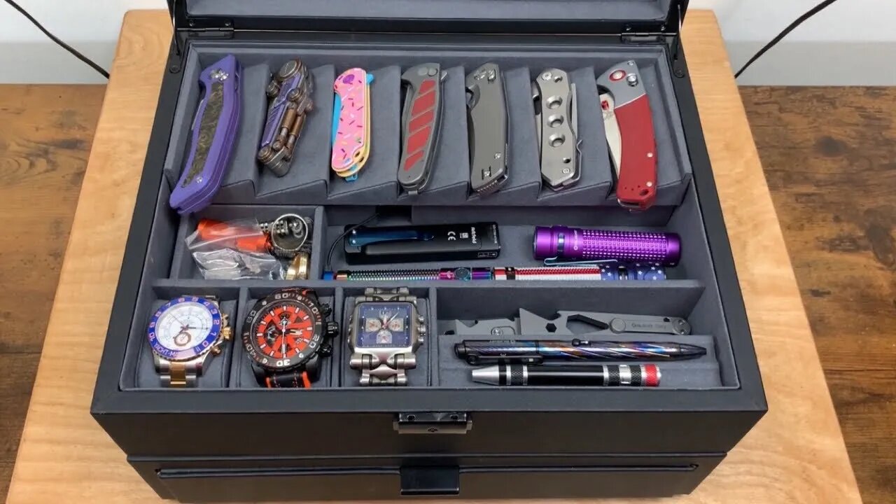 Kaviso Cache Valet organizer / display case ! Why didn’t I do this sooner !