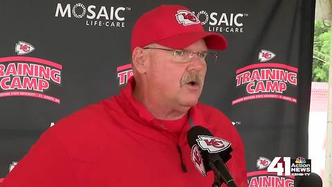 Reid talks plan for quarterbacks in preseason