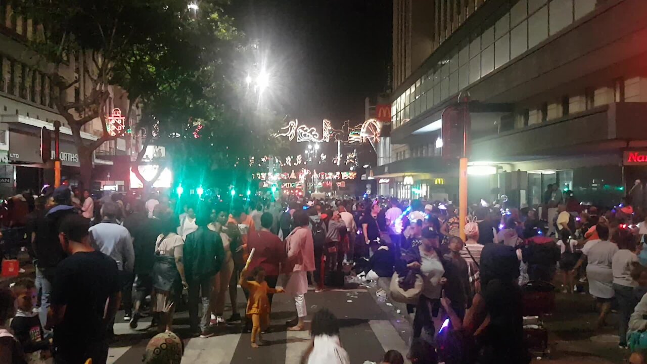 SOUTH AFRICA - Cape Town - 50th Festive Lights Switch-On event (Video) (cpA)