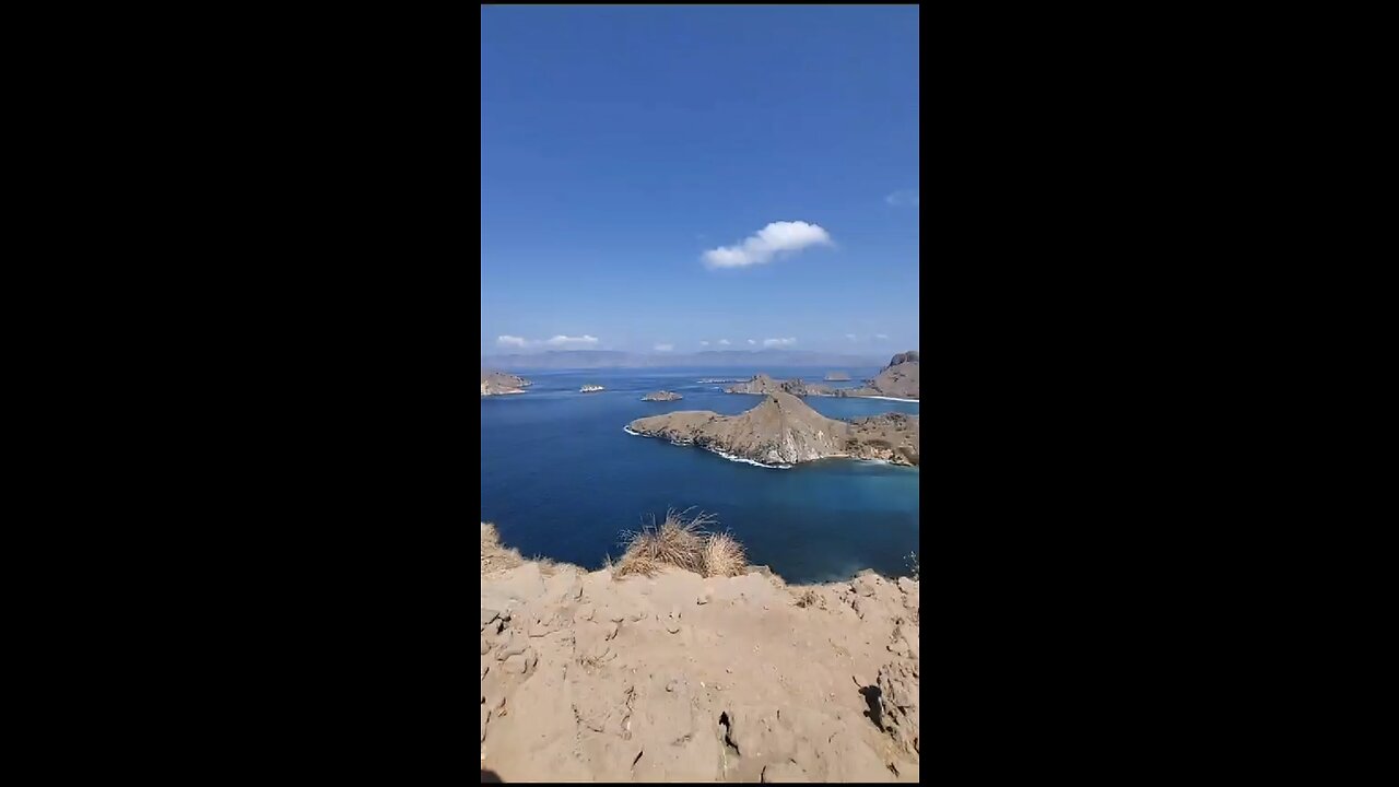 PADAR ISLAND (East Nusa Tenggara, Indonesia)