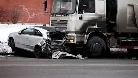 Random Near Death Experience Caught In Camera he survived !!
