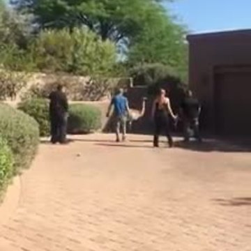 Oro Valley police capture runaway emu