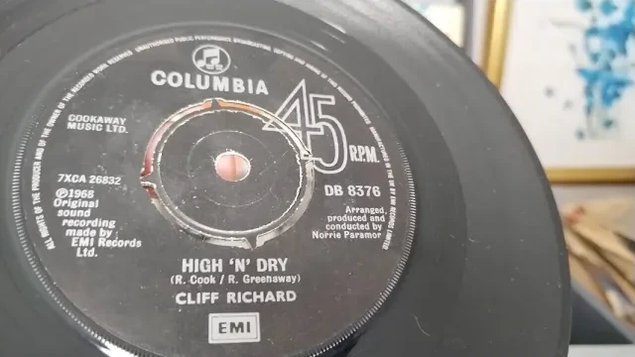 High 'N' Dry ~ Cliff Richard ~ 1968 Columbia 45rpm Vinyl Single ~ 1963 Bush SRP31D Player