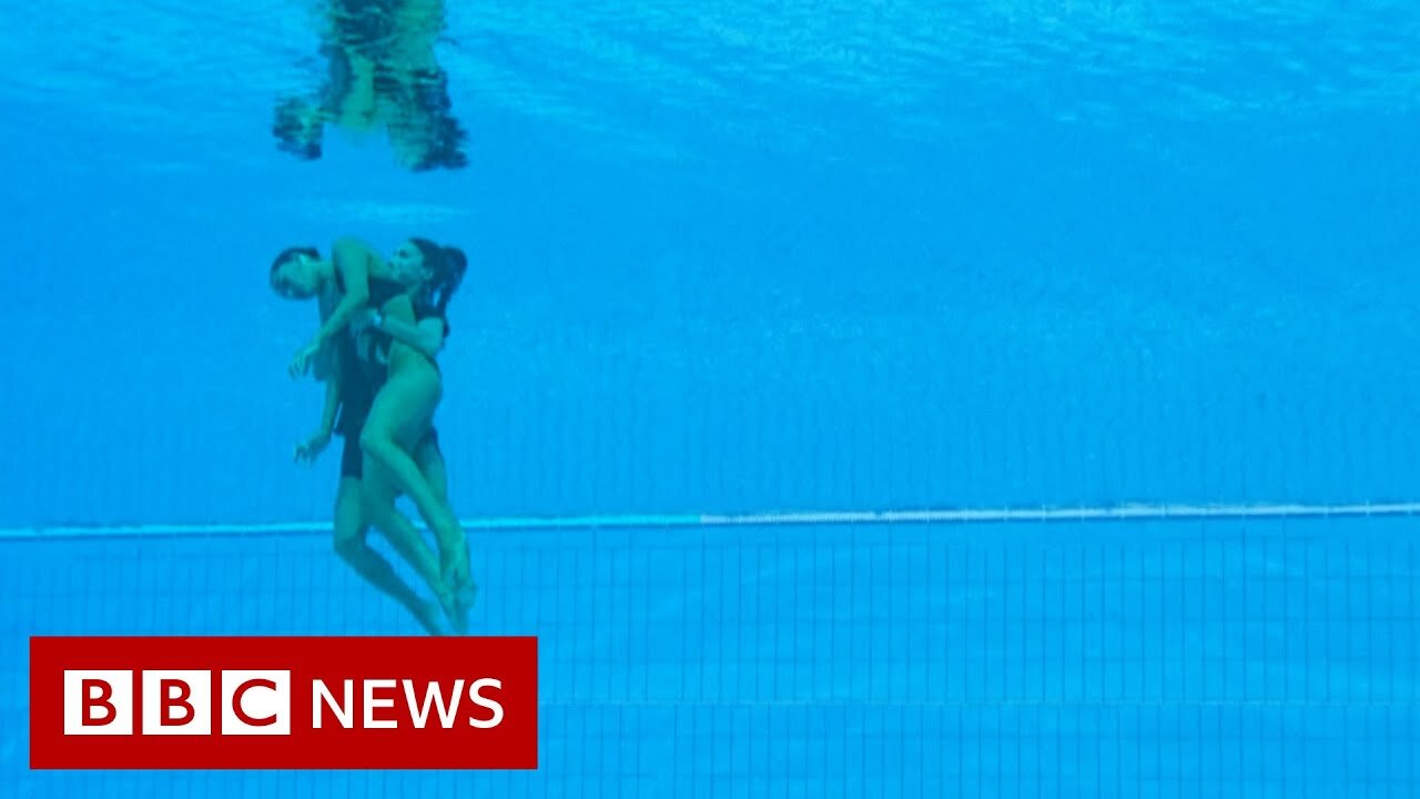 US_artistic_swimmer_rescued_by_coach_after_fainting_in_pool 98NEWS