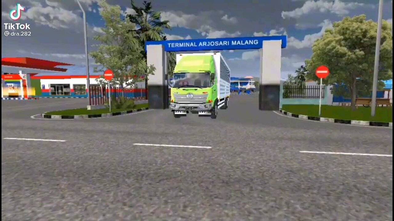 A real bus simulator game with very good graphics, the name of the game is bussid