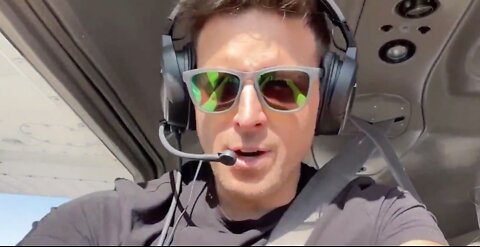 Top Gun Weekend (comedian K-von flies like Maverick)