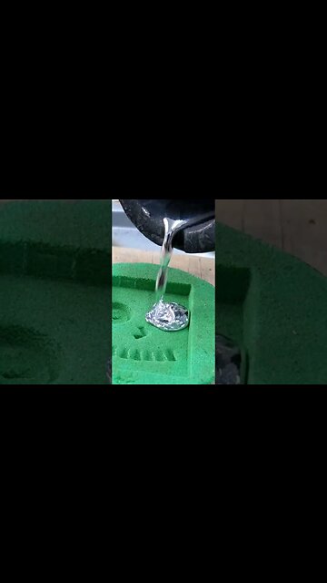 Amazing Metal Casting on Sand #shorts #foundry #amazing