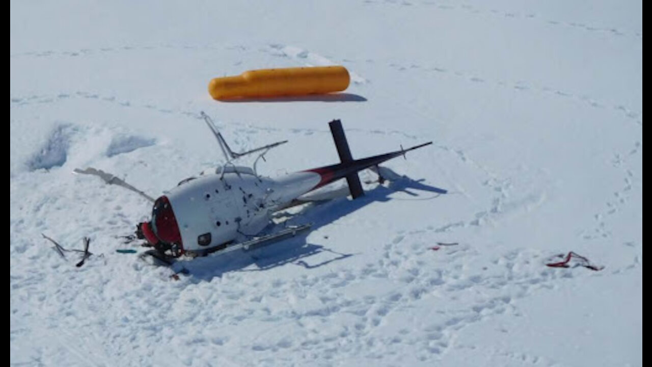 Helicopter on action "winter snow"